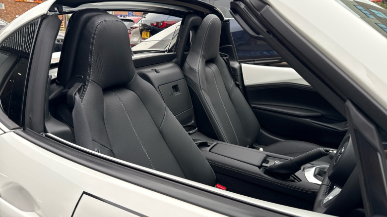 Mazda MX-5 RF 1.5 [132] Exclusive-Line 2dr Petrol Convertible